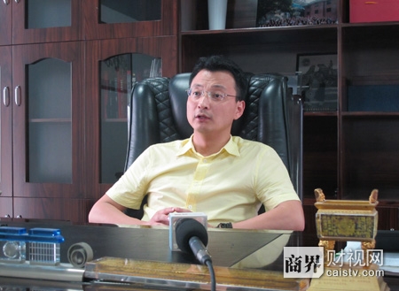 仟佰惠：第一彩妆超市的状态美学